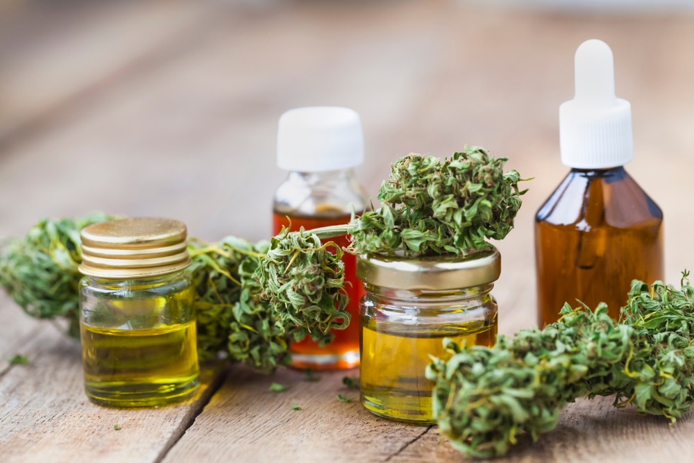 CBD or Ibuprofen for Pain? Understanding the Pros and Cons of Each Option